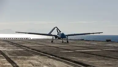 Yerli İHA, Gemiden Başarılı İniş Kalkış Yaptı
